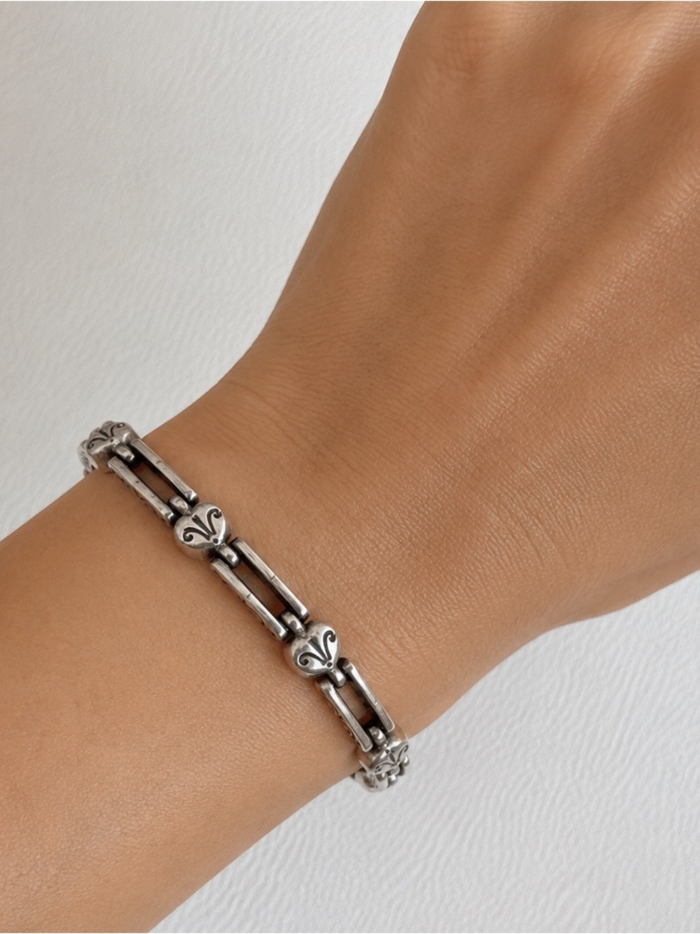 BRIGHTON two Sided Fleur Heart ❤️ Link Bracelet - Silver